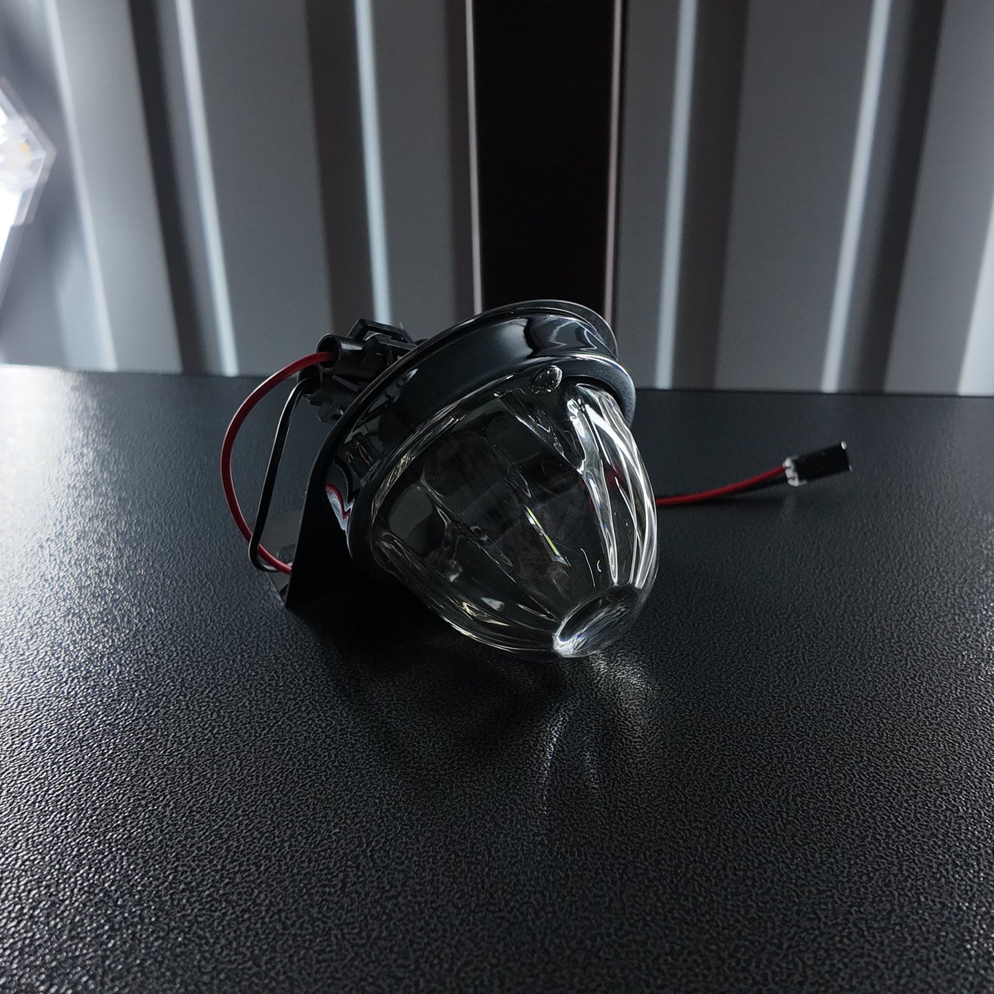 90° Watermelon Light L-Mount Bracket